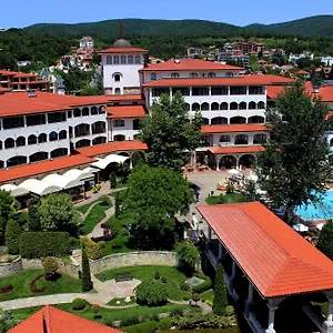 Üdülőközpont Helena Park Napospart