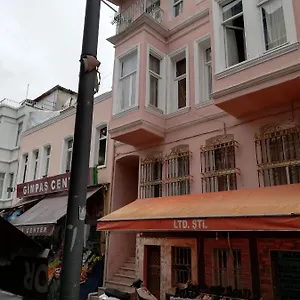 Апартаменты Ada House, Стамбул